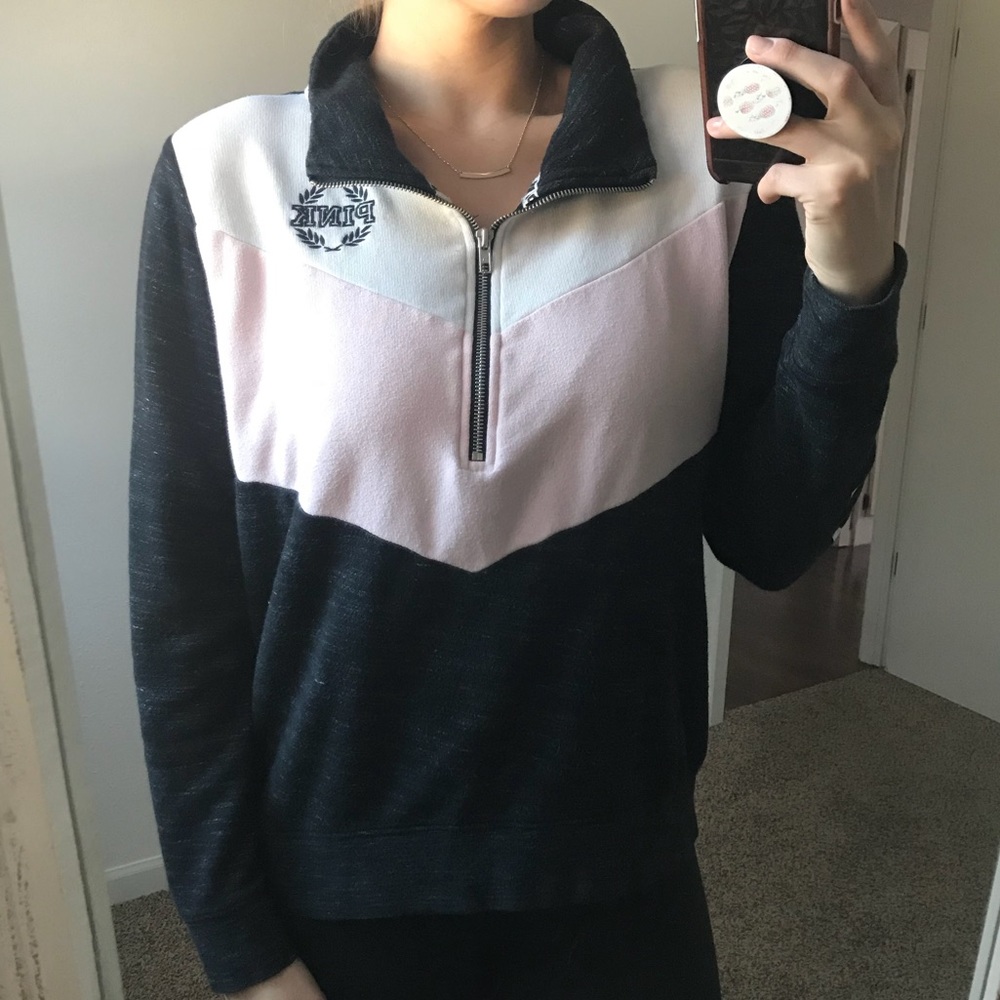 VS Quarter Zip
